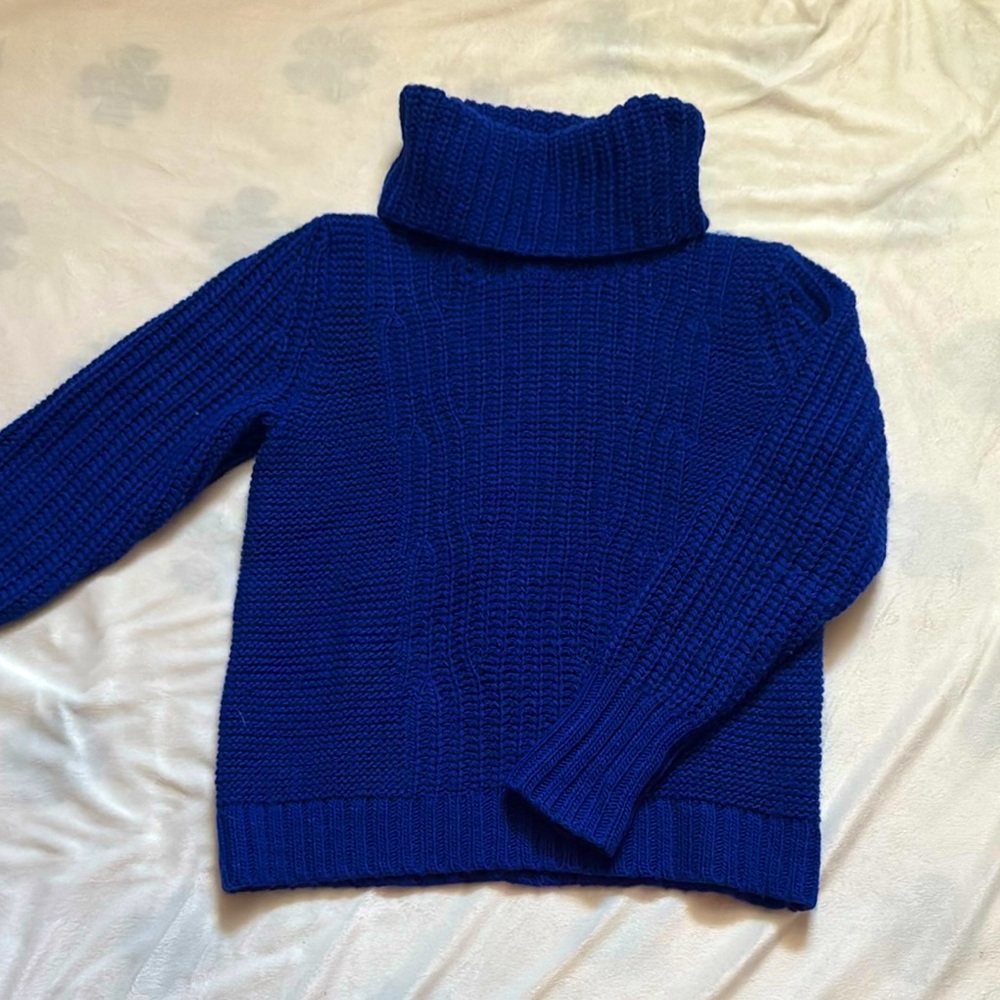 Banana Republic Italian yarn chunky turtleneck sweater